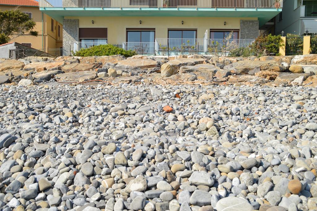 Riva Mare Apartment Riva Ligure Exterior photo